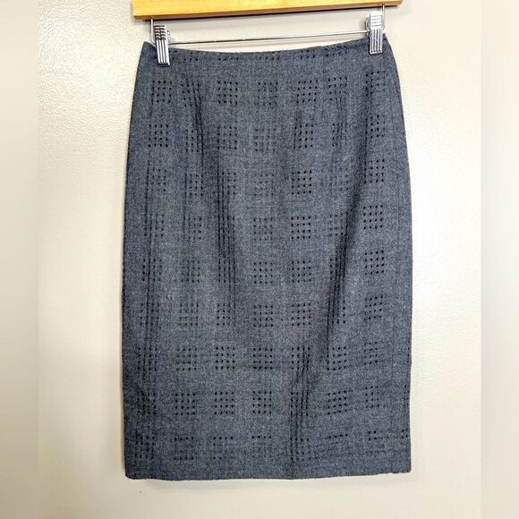 ESCADA gray cutout pencil style skirt size 40(xs/s) career wear office academia - Picture 3 of 5